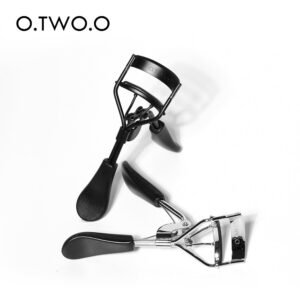 O.TWO.O Black / Silver Eyelash Curler